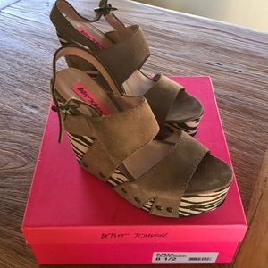 Betsey Johnson wedge shoes